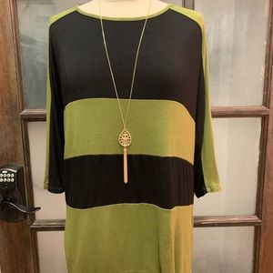 Black & Green Top